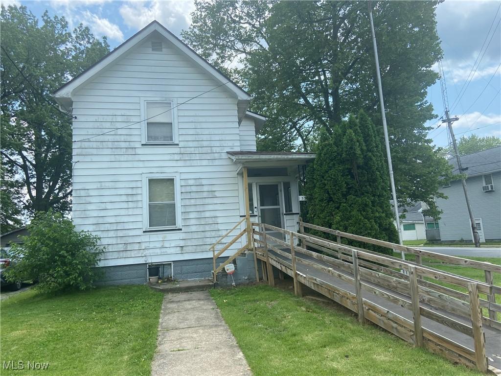555 Hall St, Warren, OH 44484 - photo 2