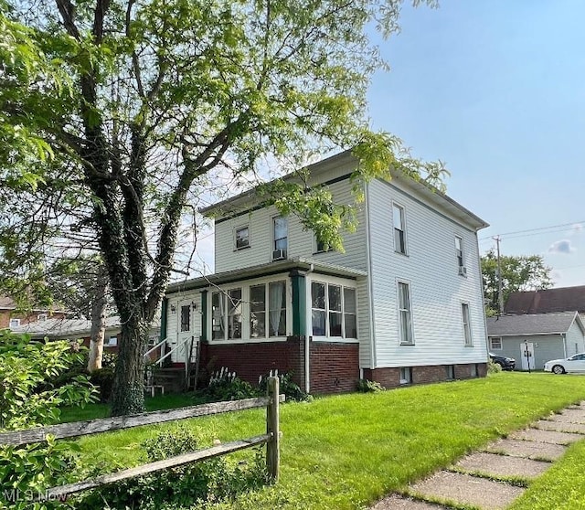 934 Parrish St, Uhrichsville, OH 44683 - photo 24