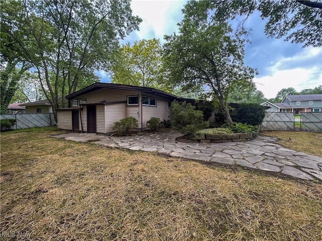 837 Pinecrest Rd, Girard, OH 44420 - view of front of property