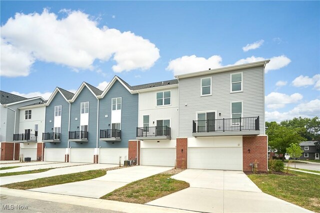 606 Mull Ave Unit 13, Akron, OH 44313 - photo 2