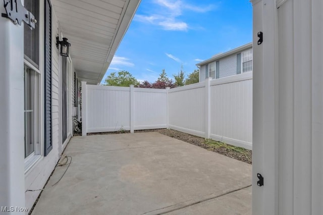 20347 Williamsburg Ct Unit 225B, Middleburg Heights, OH 44130 - view of patio / terrace