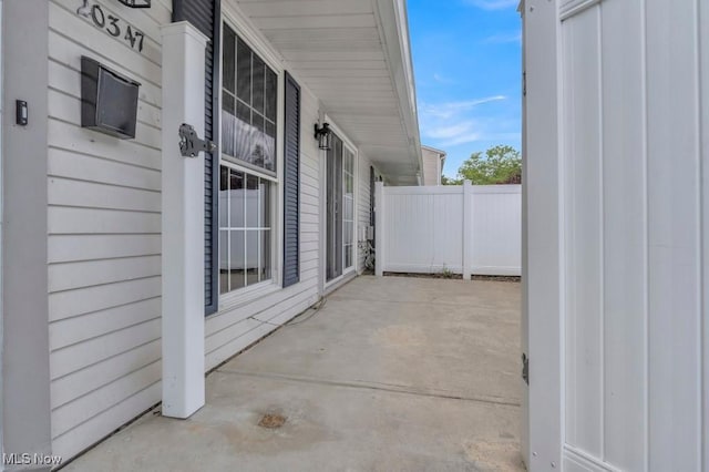 20347 Williamsburg Ct Unit 225B, Middleburg Heights, OH 44130 - view of patio