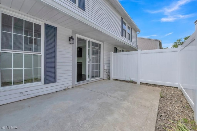 20347 Williamsburg Ct Unit 225B, Middleburg Heights, OH 44130 - view of patio