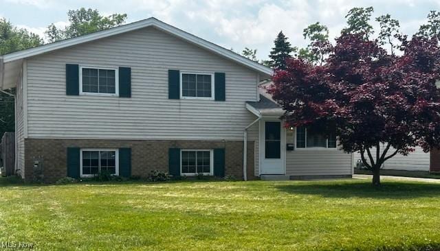 4118 Holl Ave, Sheffield Lake, OH 44054 - photo 1