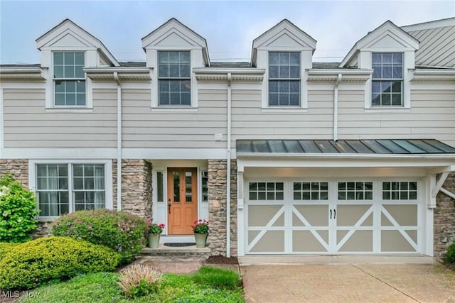 124 Bell Tower Ct, Chagrin Falls, OH 44022 - photo 1