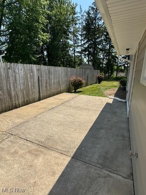 275 Butternut Ln, Berea, OH 44017 - view of patio