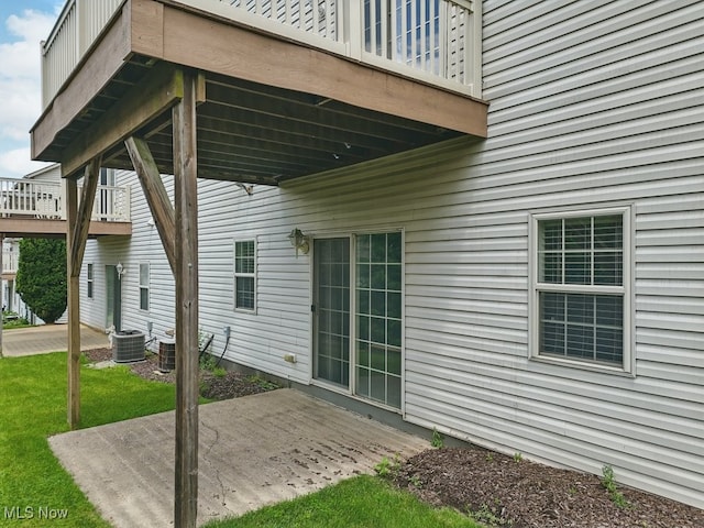 91 Falling Water Cir, Munroe Falls, OH 44262 - view of patio