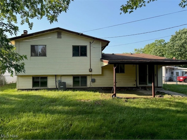 25450 Ronan Rd, Bedford Heights, OH 44146 - photo 2