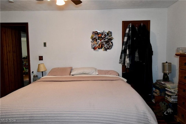 5041 W S Range Rd, Salem, OH 44460 - bedroom featuring ceiling fan