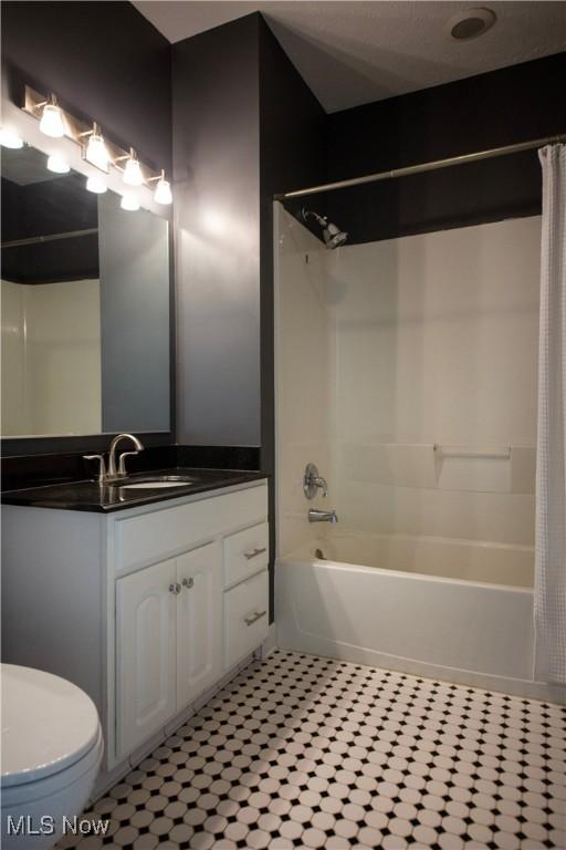 3311 E Fairfax Rd, Cleveland Heights, OH 44118 - photo 14
