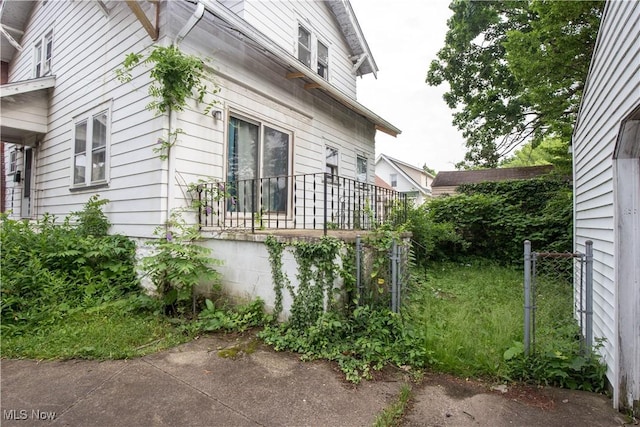 774 Storer Ave, Akron, OH 44320 - view of side of home