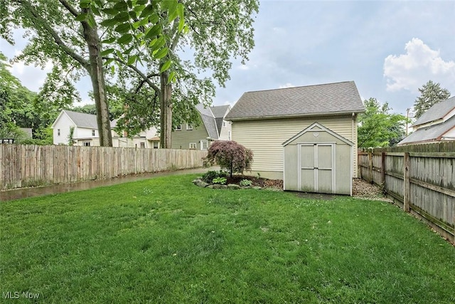 3514 Muriel Ave, Old Brooklyn, OH 44109 - fenced backyard with a storage shed