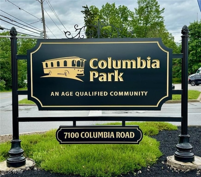 8 Symphony St, Olmsted Twp, OH 44138 - view of community / neighborhood sign