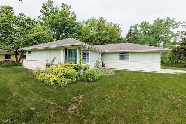 17378 Greenbrier Dr, Strongsville, OH 44136 - photo 1