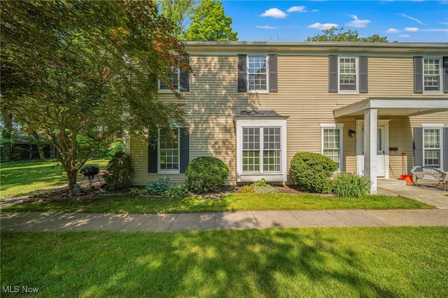 7297 Trotter Ln Unit B, Mentor, OH 44060 - colonial inspired home with a front lawn