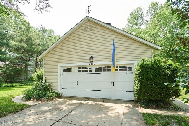 2450 Laurel Valley Dr, Akron, OH 44313 - photo 16