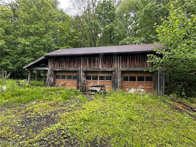 9161 Robinson Rd, Chardon, OH 44024