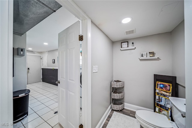 350 Townline Rd, Aurora, OH 44202 - bathroom with toilet and recessed lighting