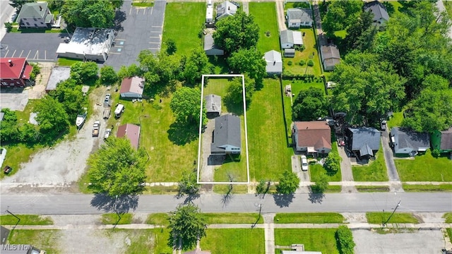 1369 Adelaide Ave SE, Warren, OH 44484 - aerial view of residential area with property boundaries highlighted