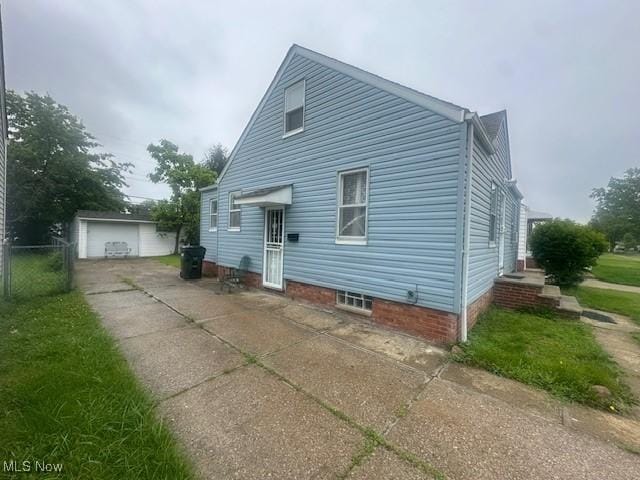 20371 Morris Ave, Euclid, OH 44123 - back of property featuring driveway