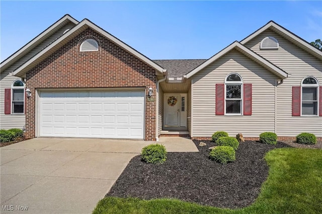 1391 Waters Edge Dr, Akron, OH 44313 - photo 1