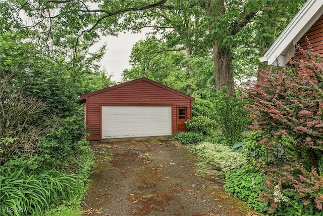 1754 Edgewood St NE, Warren, OH 44483 - view of detached garage