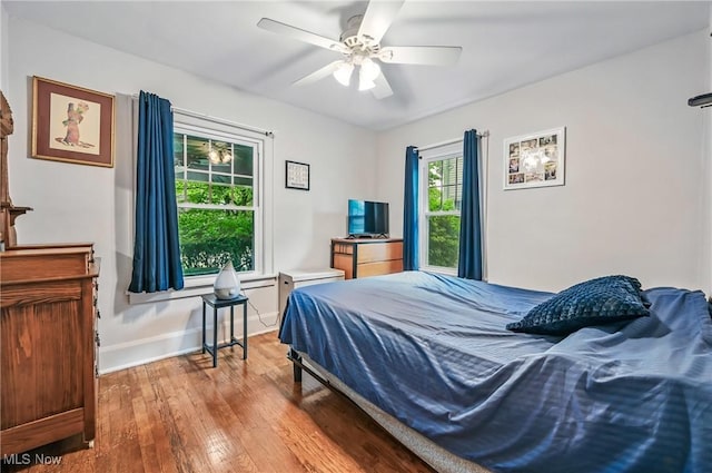 1754 Edgewood St NE, Warren, OH 44483 - bedroom featuring hardwood / wood-style flooring and a ceiling fan