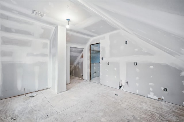 1754 Edgewood St NE, Warren, OH 44483 - bonus room with vaulted ceiling
