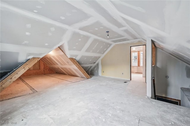 1754 Edgewood St NE, Warren, OH 44483 - bonus room featuring lofted ceiling