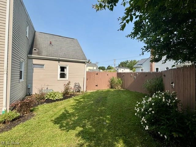 967 Lincoln St, Wooster, OH 44691 - view of fenced backyard