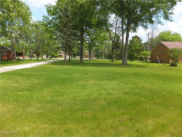 7596 W 130th St, Middleburg Heights, OH 44130 - photo 2