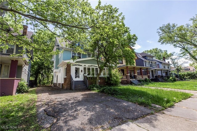 1101 Carlyon Rd, East Cleveland, OH 44112 - photo 2