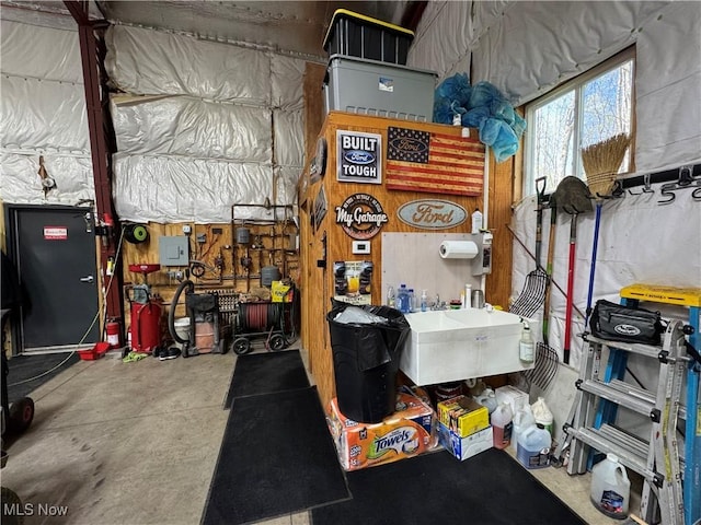 12200 Kile Rd, Chardon, OH 44024