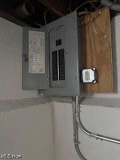 5357 Beechwood Ave, Maple Heights, OH 44137 - utilities with electric panel