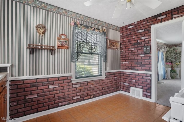 328 Valleyview Ave NW, Canton, OH 44708 - photo 20