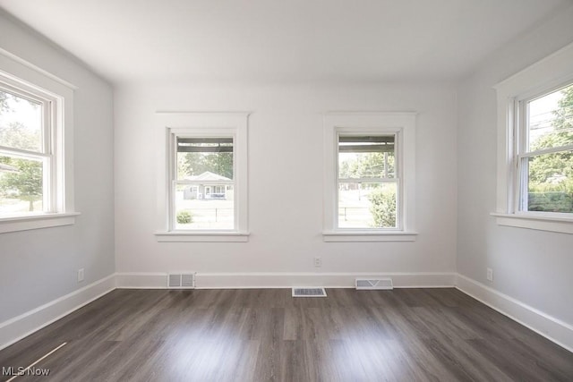 381 Watson St, Akron, OH 44305 - unfurnished room featuring dark wood finished floors