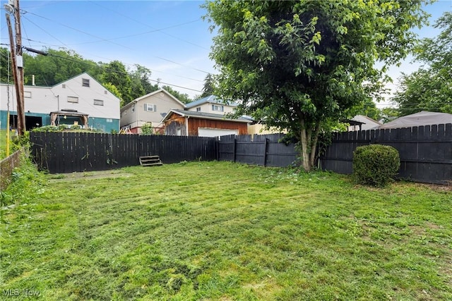 1309 7th St N, Martins Ferry, OH 43935 - view of fenced backyard