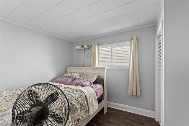 1309 7th St N, Martins Ferry, OH 43935 - bedroom with crown molding and wood finished floors