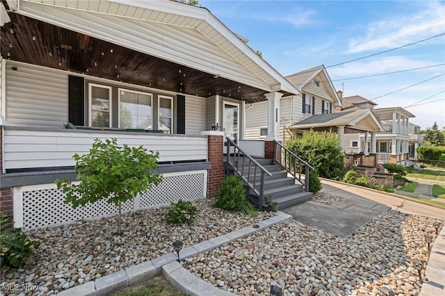 1646 Wyandotte Ave, Lakewood, OH 44107 - view of front of property featuring a porch