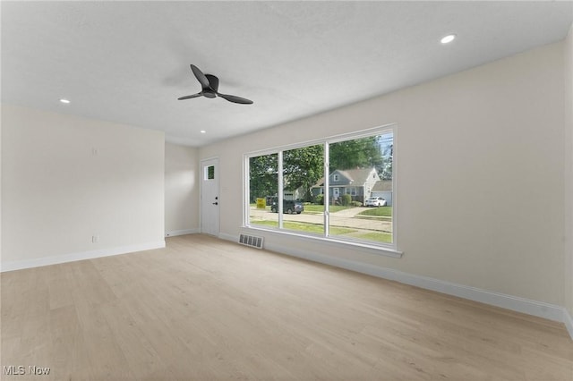 30031 Thomas St, Willowick, OH 44095 - photo 15