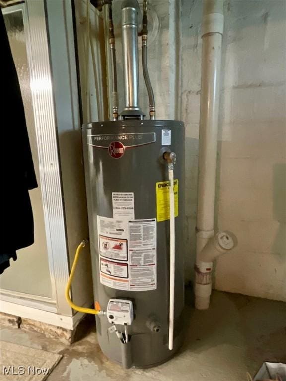 904 Chalker St, Akron, OH 44310 - utilities with gas water heater