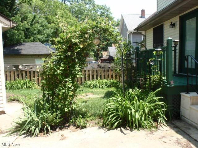 223 8th St, Elyria, OH 44035 - photo 31
