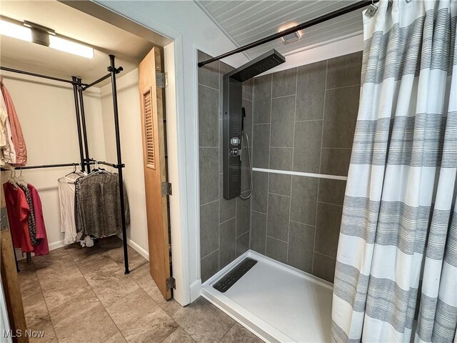 1121 Old Rosemar Rd, Parkersburg, WV 26104 - full bath featuring tiled shower