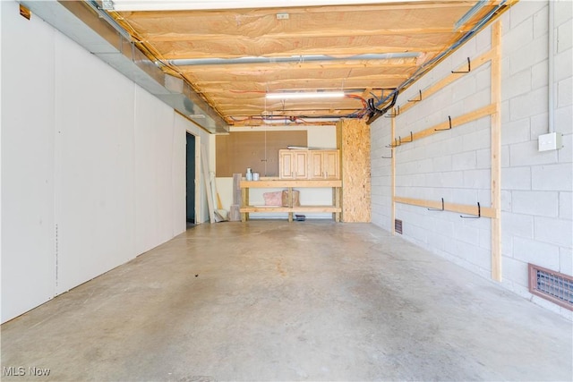 1104 4th St, Belpre, OH 45714 - view of garage