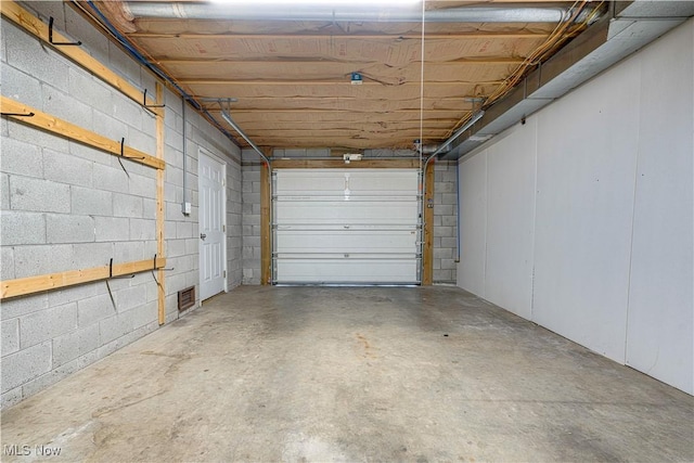 1104 4th St, Belpre, OH 45714 - garage with concrete block wall
