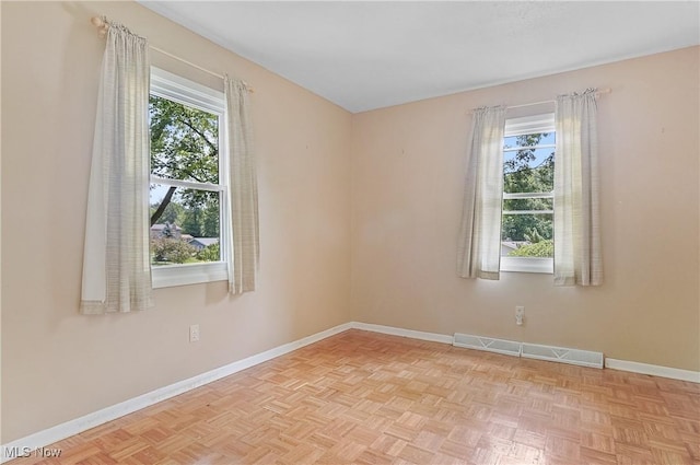 240 S Park Dr, Aurora, OH 44202 - unfurnished room featuring baseboards