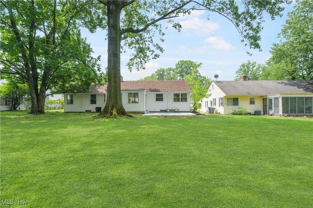 1077 Brandon Rd, Cleveland Heights, OH 44112 - photo 4