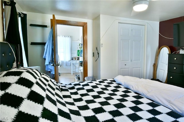 252 E Main St, Newton Falls, OH 44444 - bedroom featuring ensuite bath