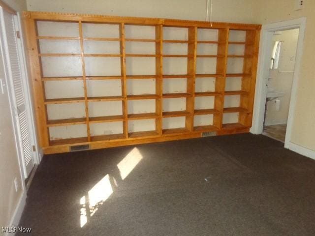 1786 Randall Rd, Cleveland, OH 44113 - photo 10