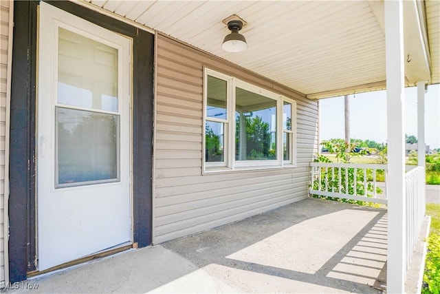 1384 Stark Ave SW, Canton, OH 44706 - view of porch